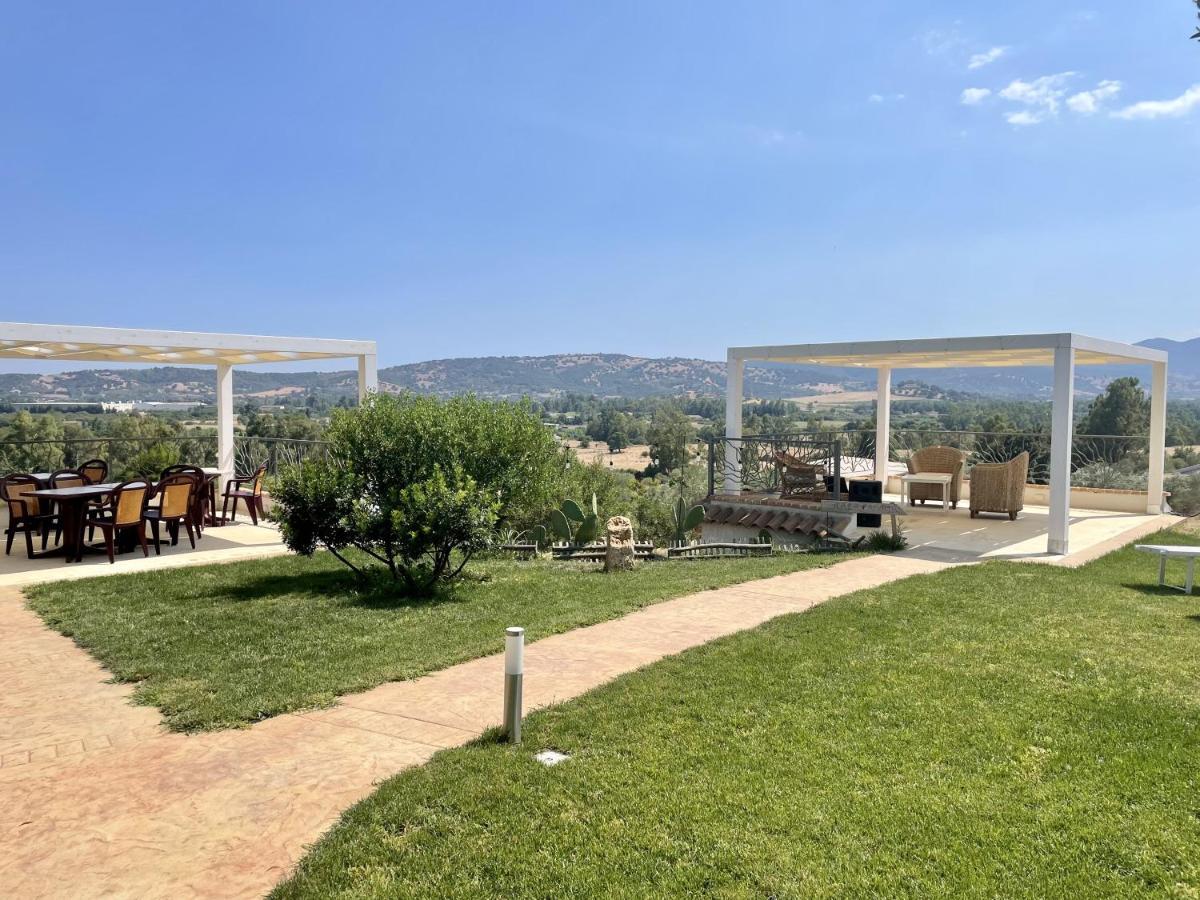 Hotel Essenza Di Mirto La Caletta Eksteriør bilde