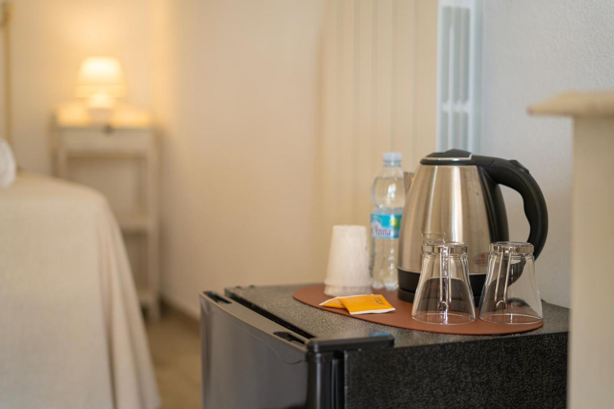 Hotel Essenza Di Mirto La Caletta Eksteriør bilde