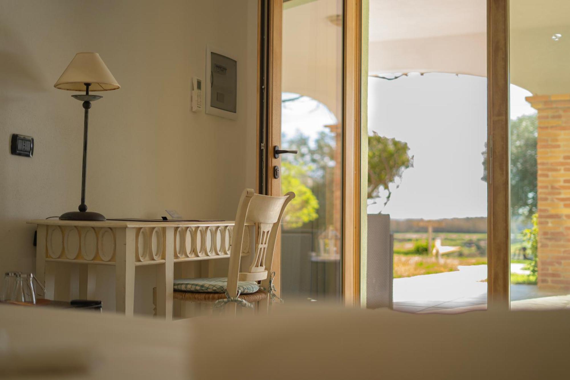Hotel Essenza Di Mirto La Caletta Eksteriør bilde